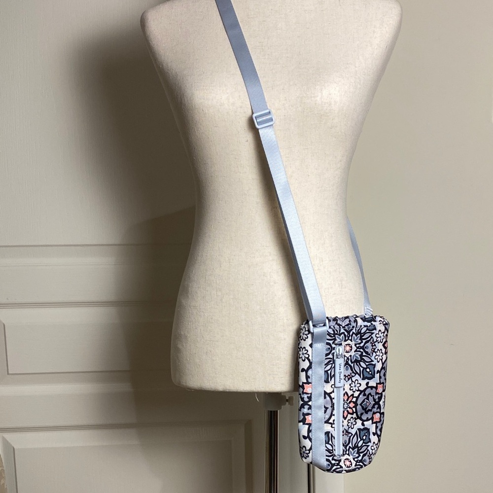 Vera Bradley Blue and Pink Floral Lisbon Medallion Water Bottle Holder